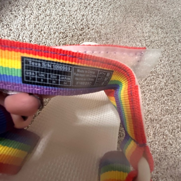 TEVA white rainbow Pride strap sandals shoe size 7 - Picture 6 of 7